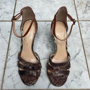 JESSICA SIMPSON MASELLI EARTH BROWN OPEN TOE ANKLE STRAP